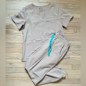 Figs scrubs- boulder